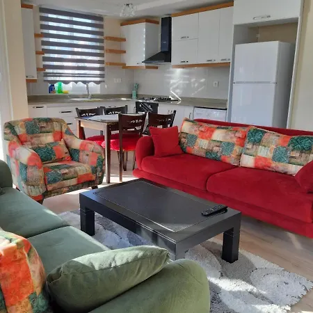 Antalya Demre De Havuzlu Sitede Lux Esyali Apart