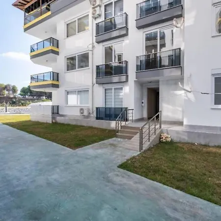 Antalya Demre De Havuzlu Sitede Lux Esyali Apart *